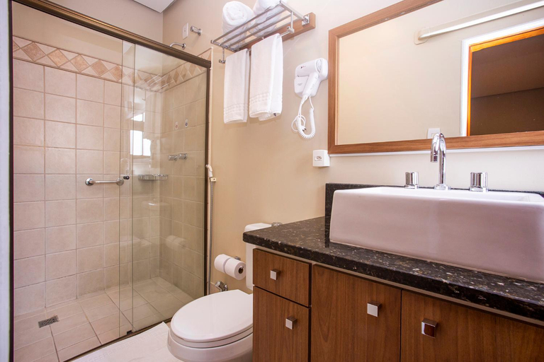 Bathroom 3, Hotel Gambrinus, Poços de Caldas