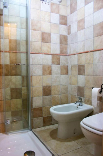 Bathroom, La casa di Pino, Arezzo