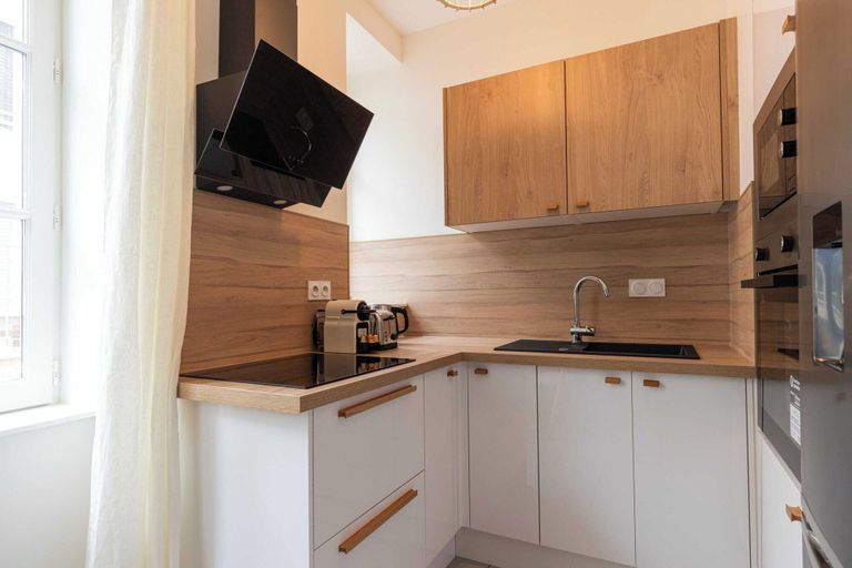 Private kitchen 2, Dify Berthelot - Jean Mace, Rhône