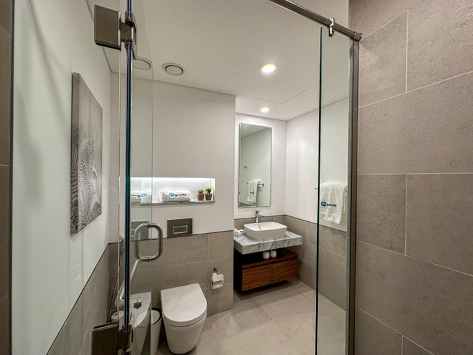 Bathroom 4, Charming Modern Apartment Close To The Souk in MJL, Dubai