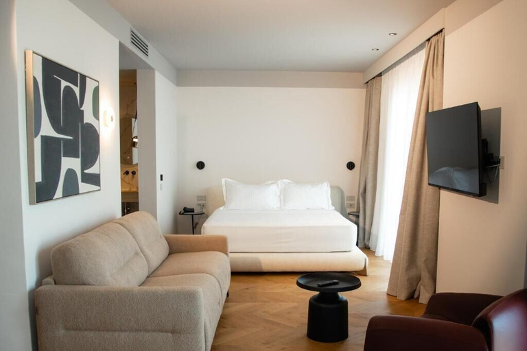 Bedroom 3, Saint Nicolas, Vlorës