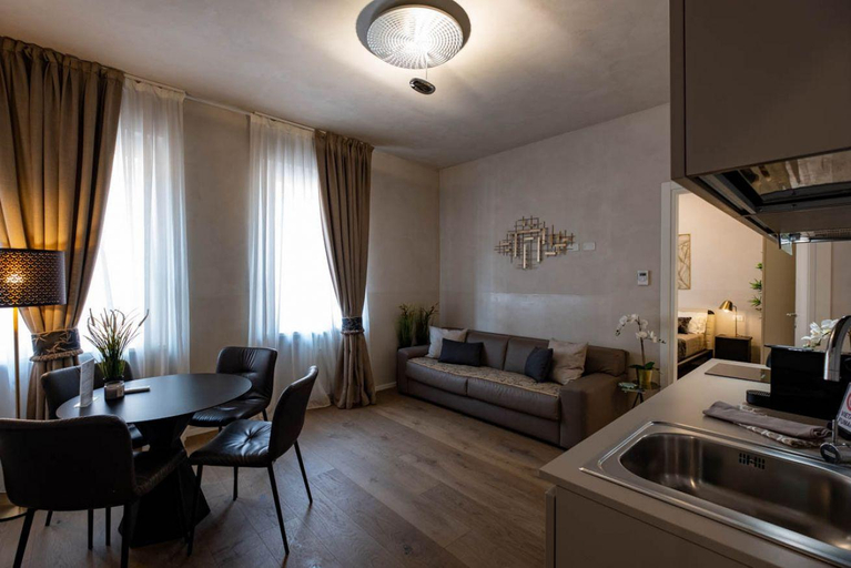 Others 5, Arco dei Gavi - Verona Romana Apartments, Verona