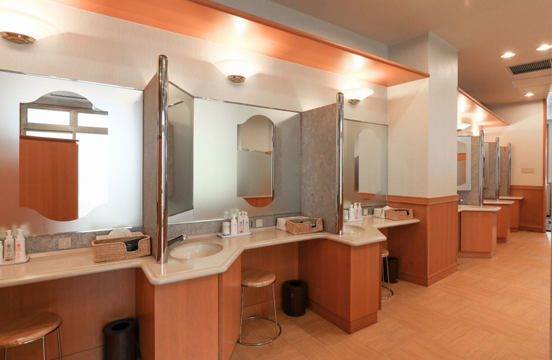 Bathroom 3, Ikoi no Mura Noto Hanto, Shika