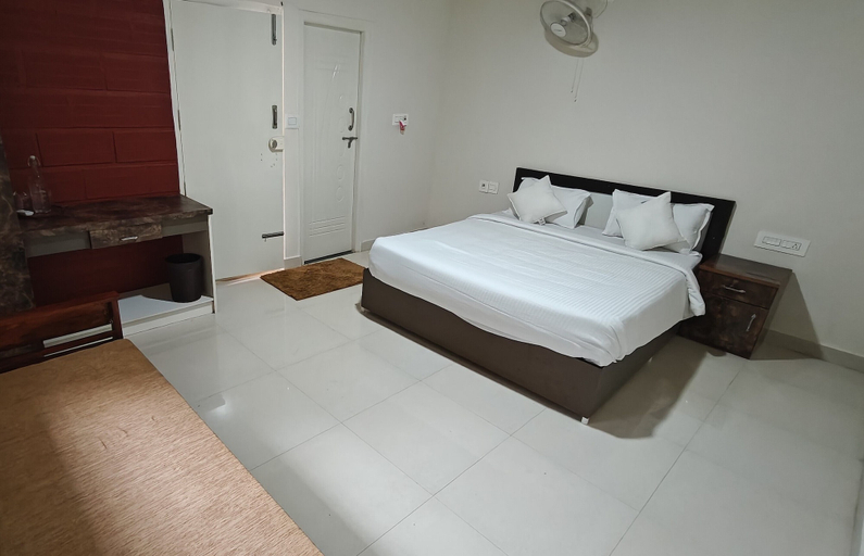 Bedroom 2, Golden Hill Resort, Chikmagalur