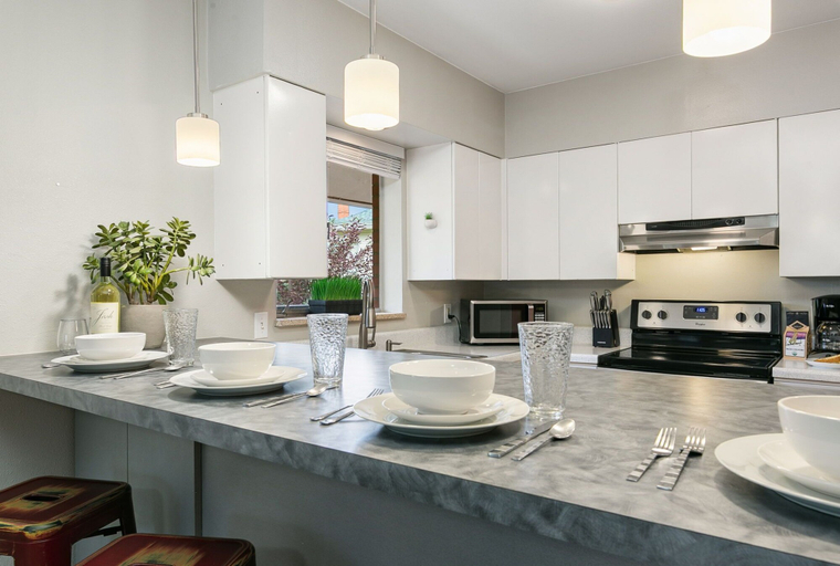 Others 5, Terra Cotta Suite | Cozy Spot in Old Town FoCo, Larimer