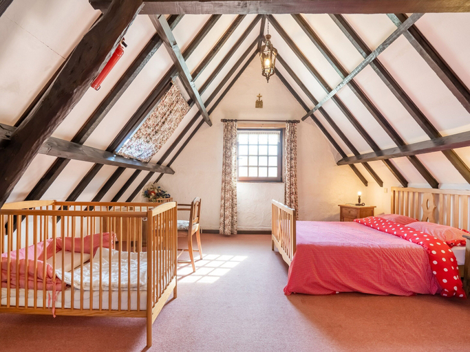 Bedroom 3, Farmhouse in Beveren Near Beach & Garden, West-Vlaanderen