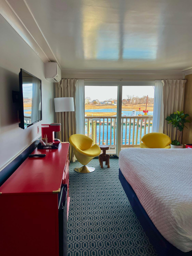 Bedroom, The Hotel at Cape Ann Marina, Essex