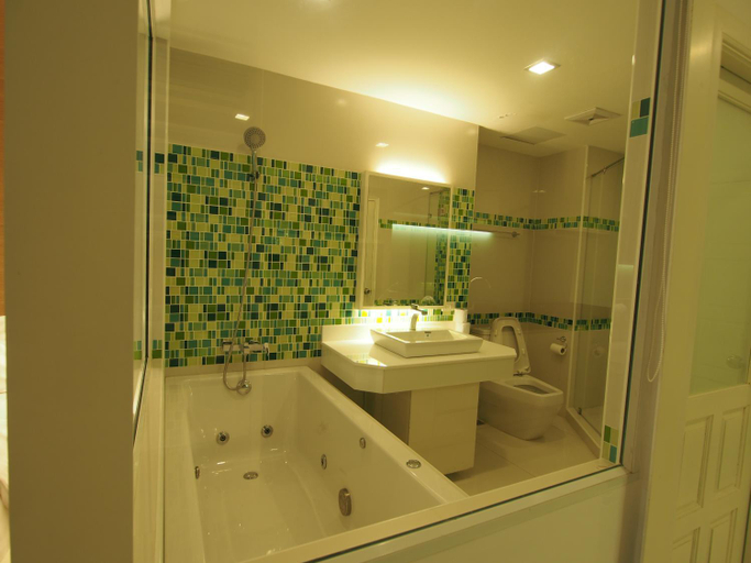 Bathroom 5, Viewtalay Condo 6 By Pat 42, Pattaya