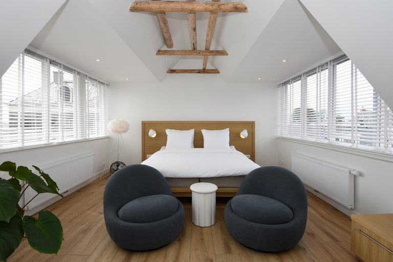 Bedroom, Fietshotel Zee van Tijd Holwerd, Dongeradeel