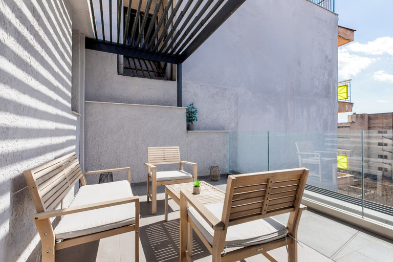 Balcony 5, Andromeda - 1 Bedroom Apt & Terrace in Athens, Attica