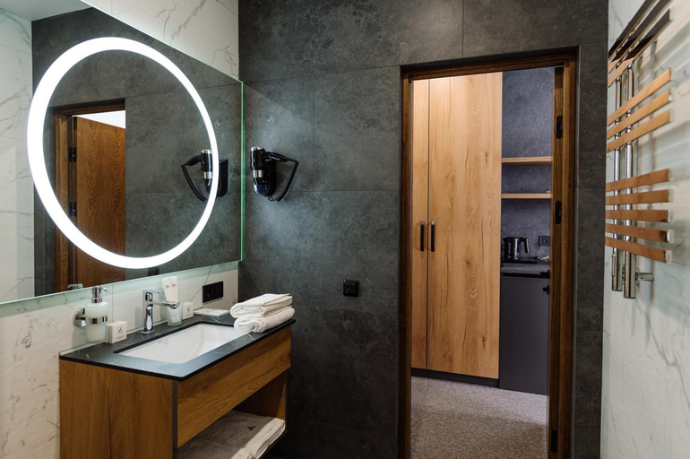 Bathroom 5, A Hotel by Apartel, Drohobyts'kyi