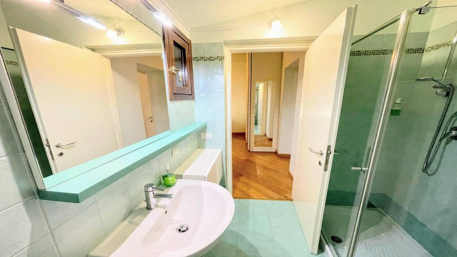Others 5, Central Spoleto 6 guests apt with terrace, Perugia