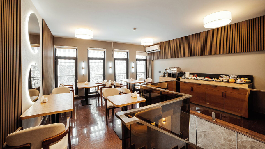 Food & Drinks 5, White Breeze Hotel, Baku