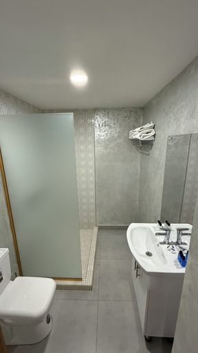 Bathroom 4, Saroy Gardens Hotel, Farg'ona