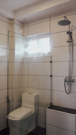 Bathroom 5, Tablas Seaview Homestay, Ferrol