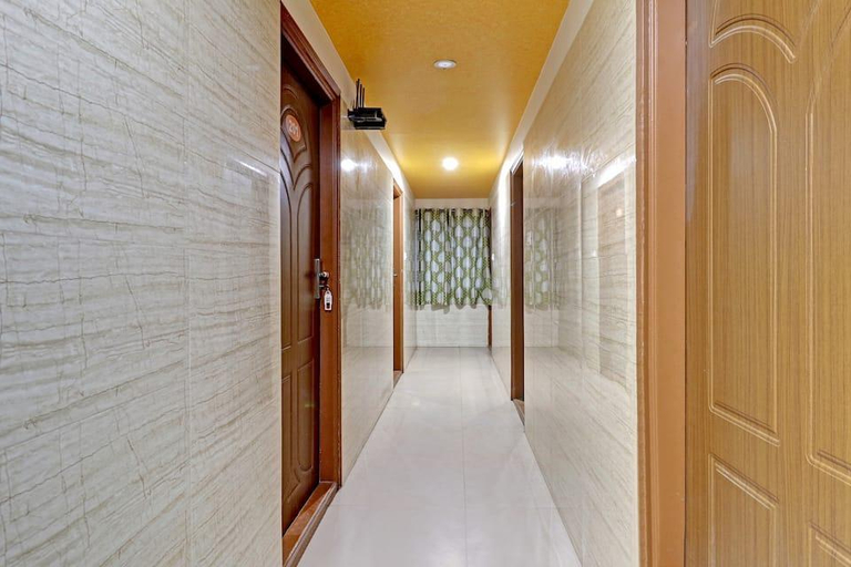 Others 3, Hotel O Phoenix residency, Bangalore