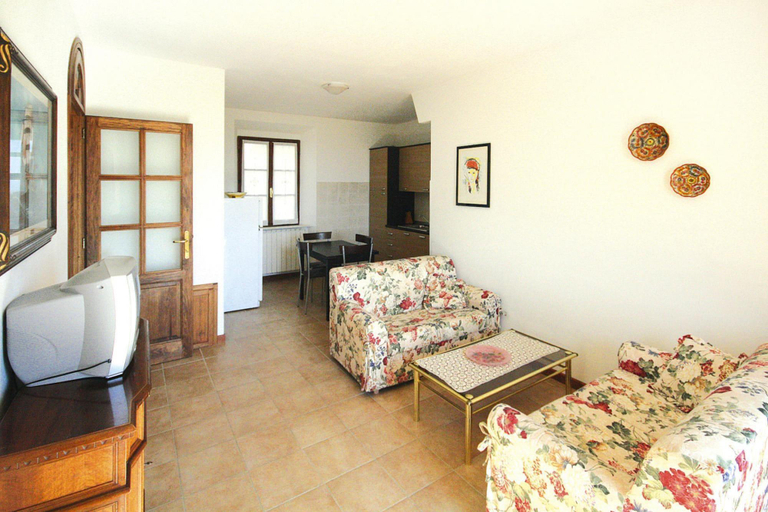Bedroom 2, Country House in Chiusdino with Panoramic Views, Siena