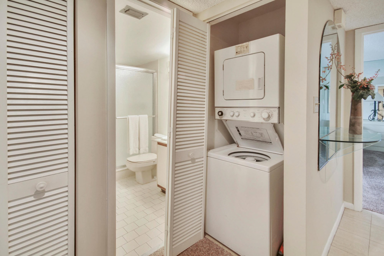 Bathroom 5, Land's End 3-406 Bay Front, Pinellas