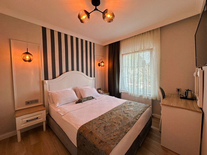 Bedroom 2, Beyaz Ev Hotel Restaurant, Merkez