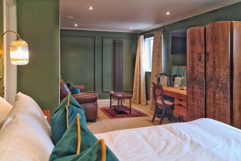Bedroom 3, The Alyth Hotel, Perthshire and Kinross