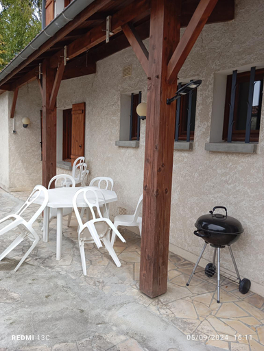 Others 4, LE VILLAGE DU PARC, Charente
