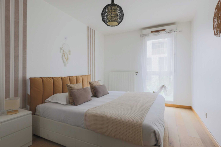 Room 3, Apartment 2BR 6P - St Ouen Grand Parc, Seine-Saint-Denis