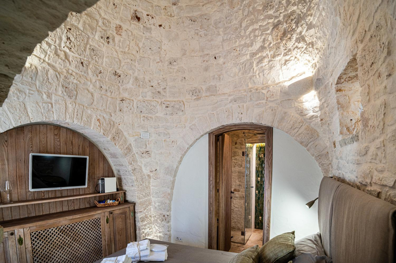 Bedroom 2, Monte Adamello - dimora nei trulli, Bari