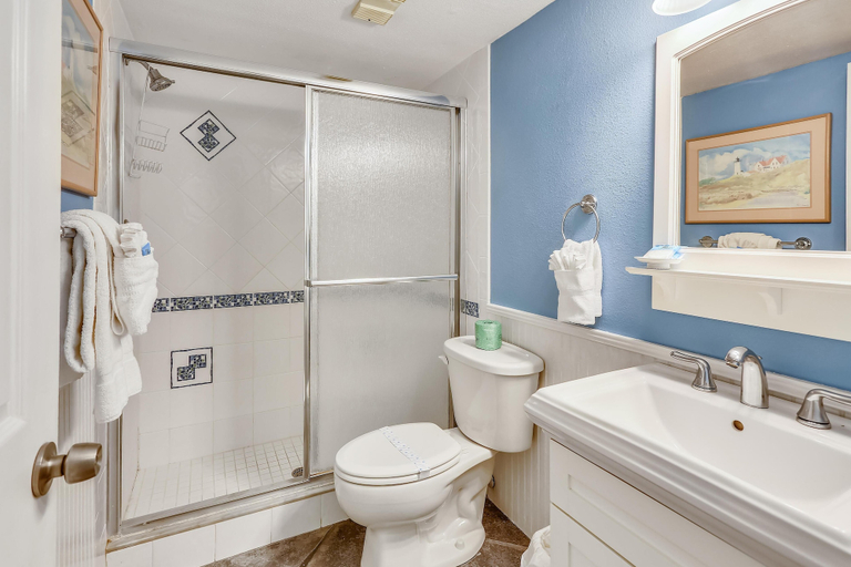 Bathroom 4, Land's End 9-202 Beach Front, Pinellas