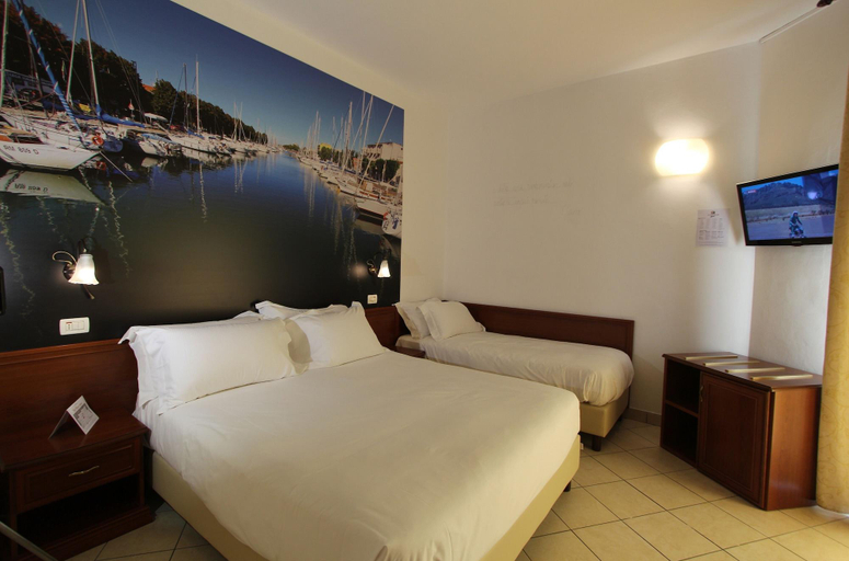 Bedroom 3, Sovrana Hotel & Spa Rimini, Rimini