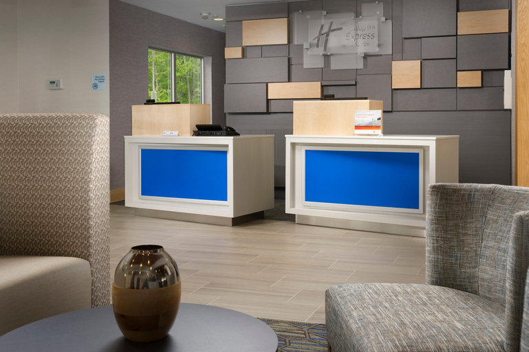 Public Area, Holiday Inn Express & Suites ALTOONA by IHG, Blair