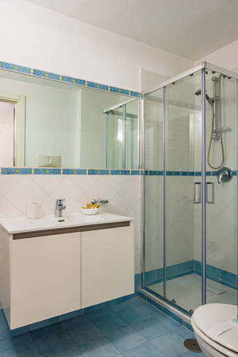 Bathroom 3, Materdei Beautiful Terrace by Napoliapartments, Napoli
