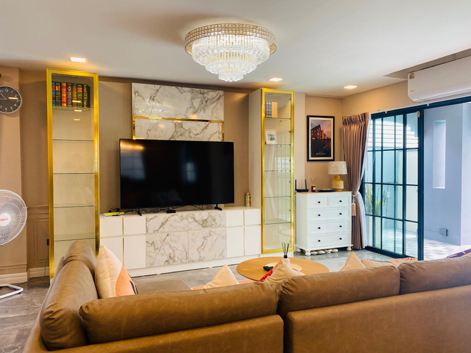 Huang Su Villa 2 皇宿2号泳池别墅, Pattaya