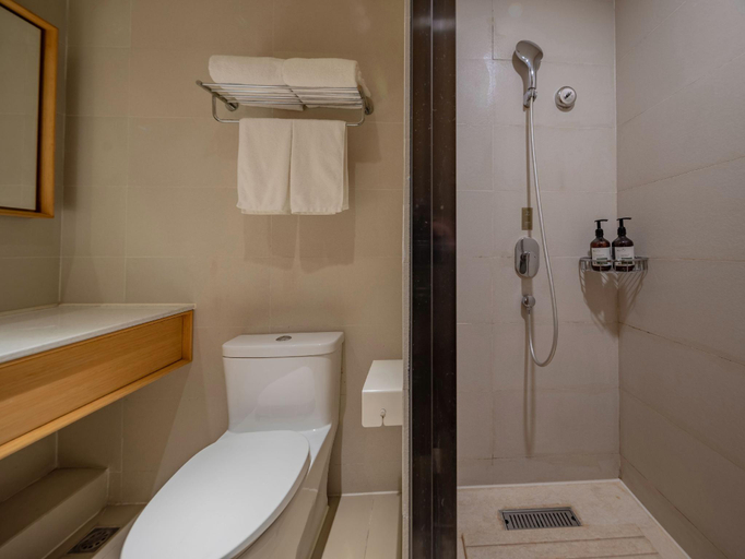 Bathroom 3, Ji Hotel Chengdu Shengda International, Chengdu
