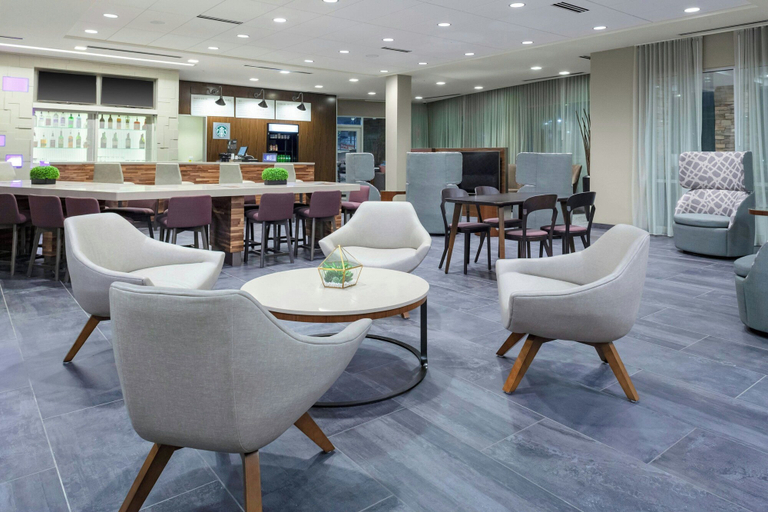 Food & Drinks 5, Courtyard by Marriott St. Louis West County, Saint Louis