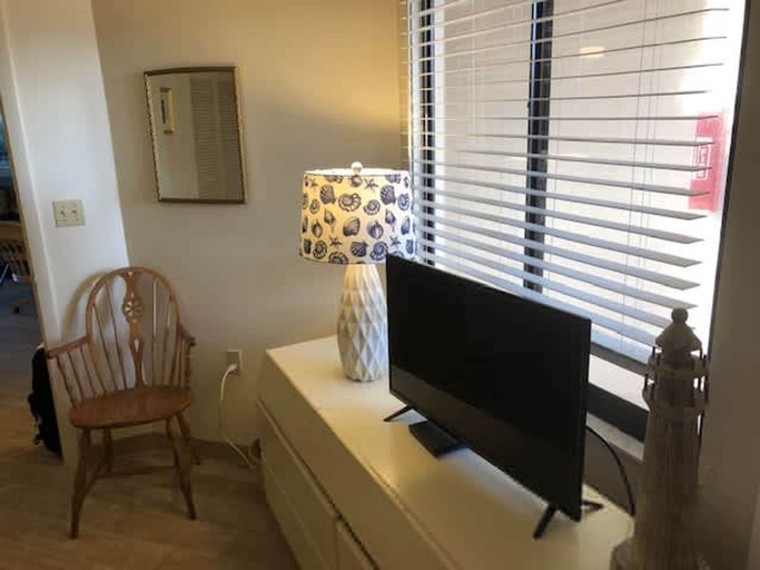 Room 4, Ocean Village Club O33, Saint Johns