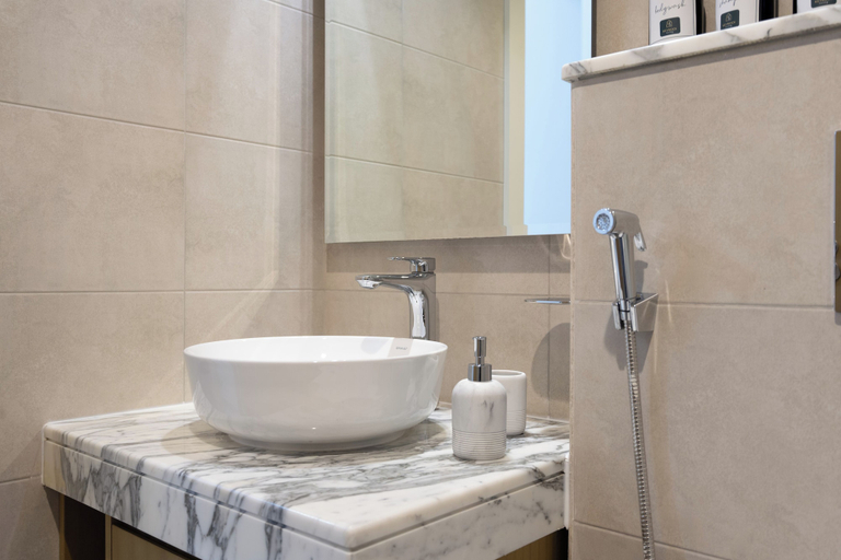 Bathroom 5, Gorgeous 2BR space in Aykon, Dubai