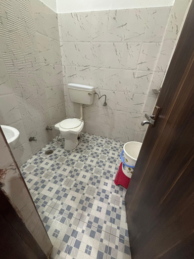 Bathroom 3, S R HOTEL, Varanasi