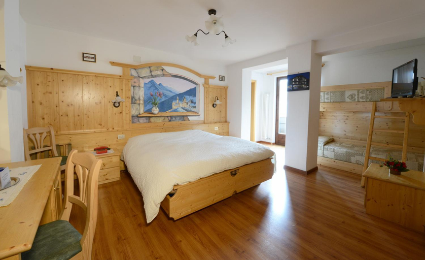 Bedroom 2, Hotel Presena, Trento