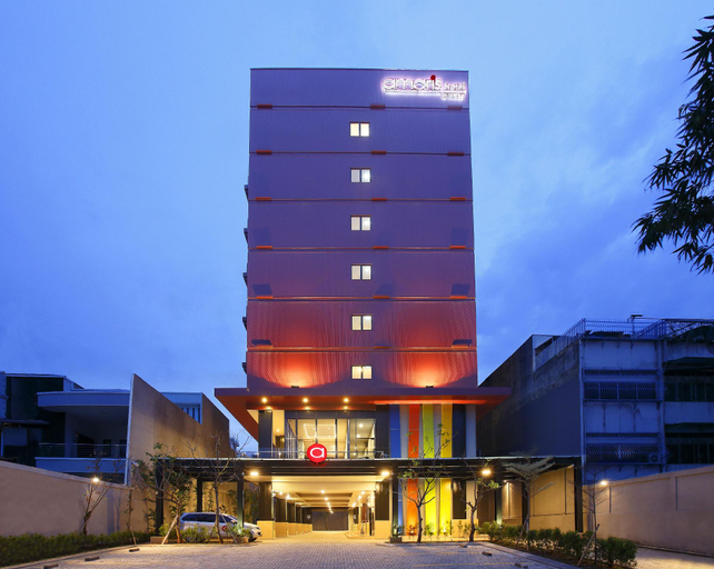 Exterior 8