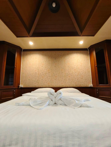 2, Mona House, Phuket Island