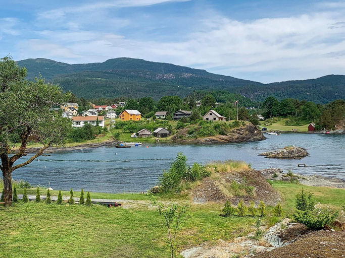 Others 4, 5 Person Holiday Home in Torrvikbygd, Kvam