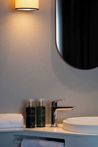 Bathroom 4, Hotel Oceania Lyon, Rhône