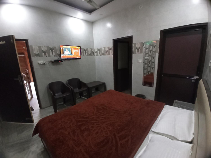 Bedroom 2, Hotel Prabhu, Solan