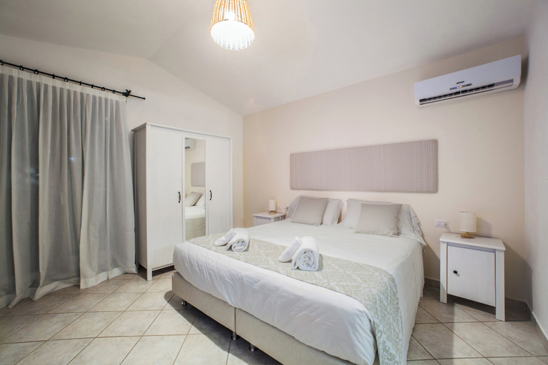 Bedroom 2, New Barcavela, Cagliari