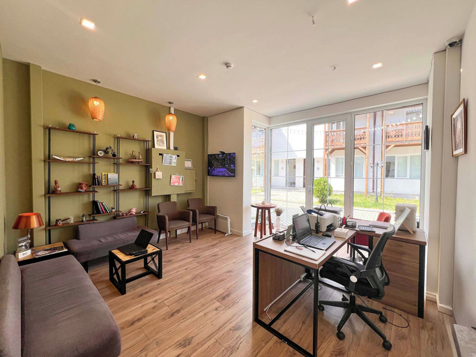 Food & Drinks 5, Motives Inn Dilijan