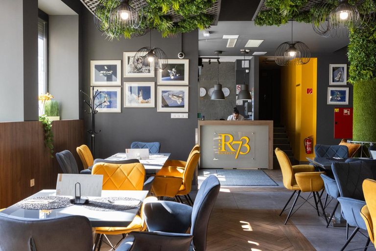 Food & Drinks 5, R73 Residences, Pécs