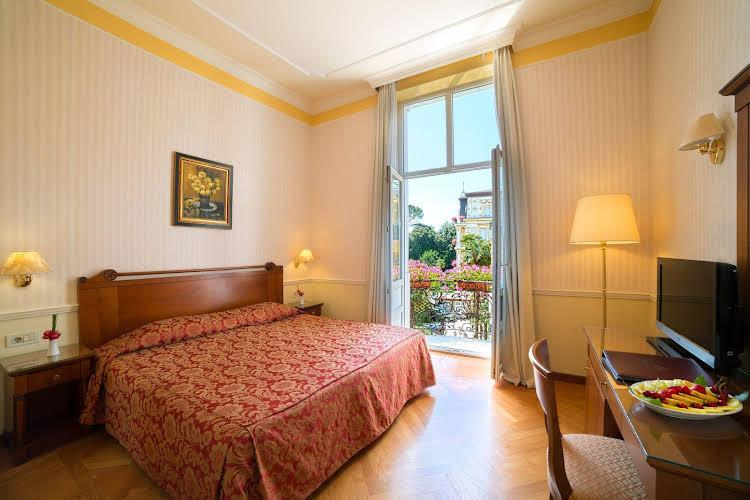 Bedroom 2, Hotel Continental, Opatija/Veprinac
