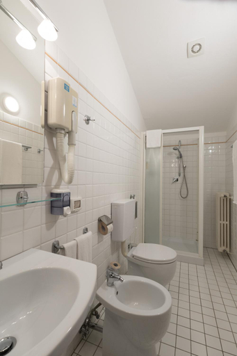 Bathroom 2, Albergo Pian del Bosco, Pesaro E Urbino