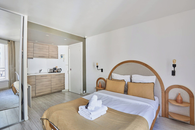 Room 4, Charming Suite Champs Elysees Trocadero, Paris