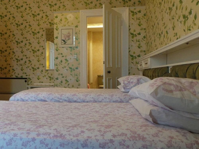 Bedroom 2, Eliza House, Edinburgh